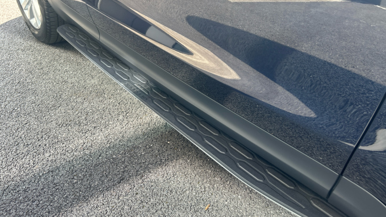 Land Rover Discovery 3.0 D300 S 5dr Auto Diesel Station Wagon